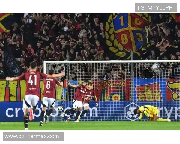 西甲激战：巴黎圣日耳曼逆转莱比锡绝杀瞬间全场沸腾战术分析揭秘